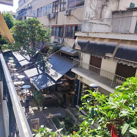 Urban Elegance * لاريسا