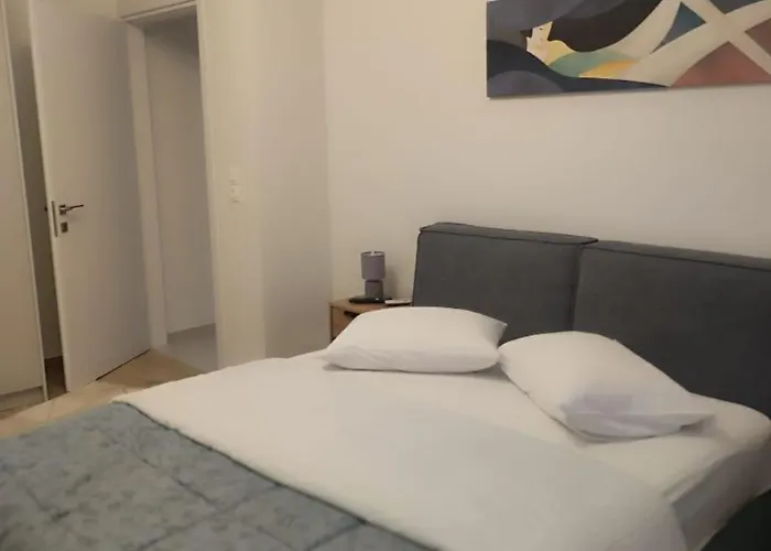 Urban Elegance * 라리사