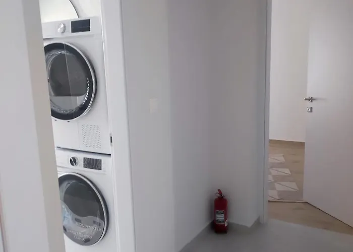 Urban Elegance لاريسا